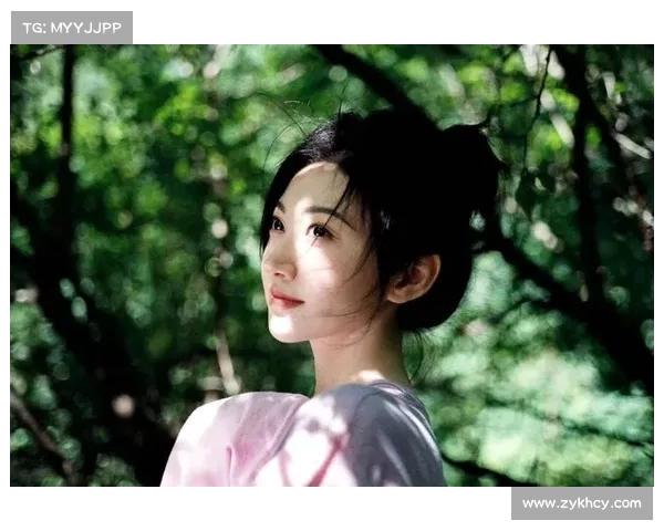 景甜整容事故引发关注:面部僵硬肿胀,女神形象崩塌 景甜整容事故引发关注:面部僵硬肿胀,女神形象崩塌