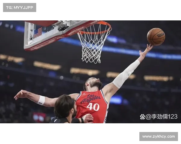 快船凭借强大团队配合,大胜骑士 快船凭借强大团队配合,大胜骑士